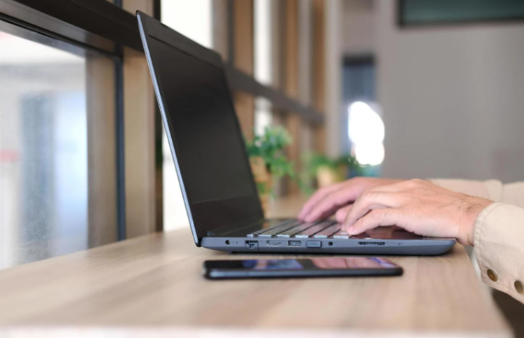 电商网页界面设计与房地产公司网站建设