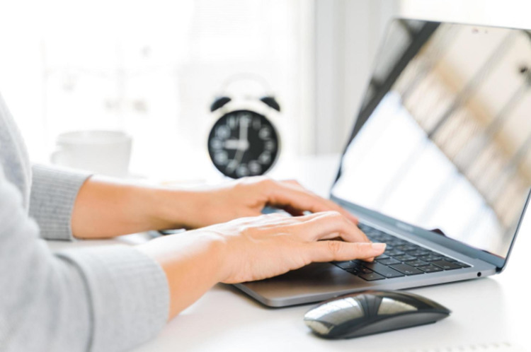 英文网站运作注重事项与购物网站建设